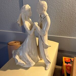 Lenox Ivory Wedding Couple Cake Topper